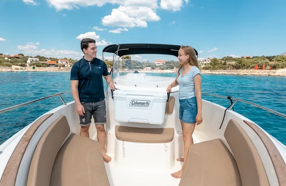 Chladící box Coleman 70QT CHEST MARINE COOLER