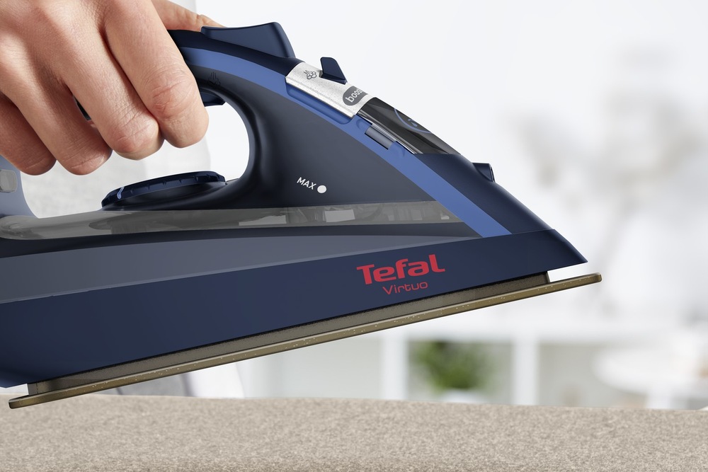 Napařovací žehlička Tefal FV1739E0 Virtuo