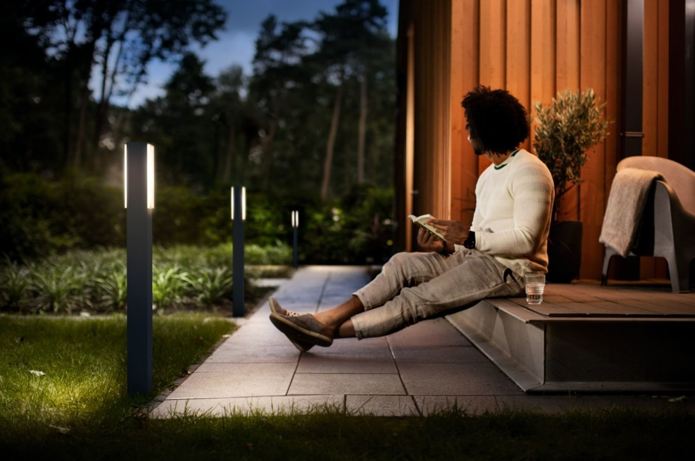 Venkovní svítidlo Philips Stratosphere Post, LED, teplá bílá - antracitové