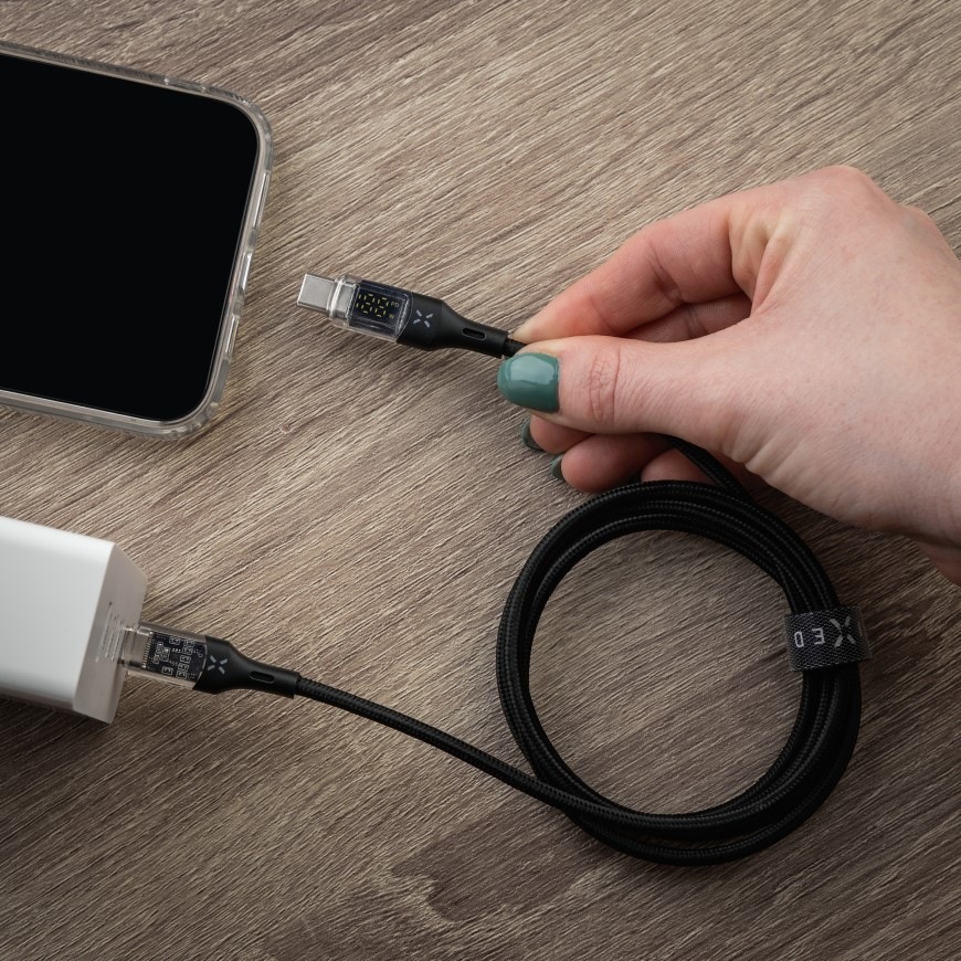 Kabel FIXED USB-C/USB-C, s displejem, PD, 100W, 2 m - černý