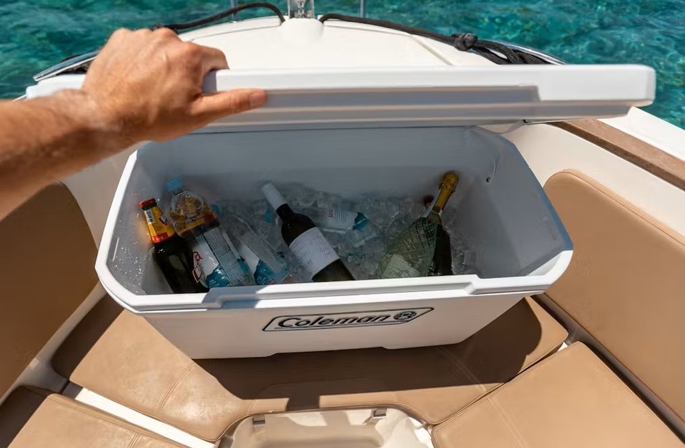 Chladící box Coleman 70QT CHEST MARINE COOLER