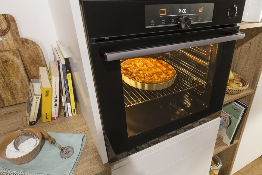 Vestavná trouba Gorenje BPSA6747DGWI, AutoBake