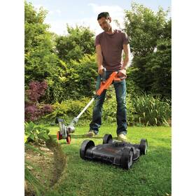 Strunová sekačka Black-Decker STC1820CM-QW (s baterií) 
