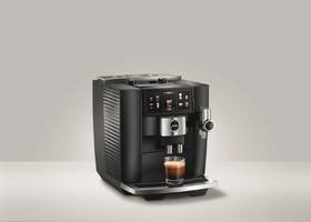 Espresso Jura J8 Twin Black černá barva
