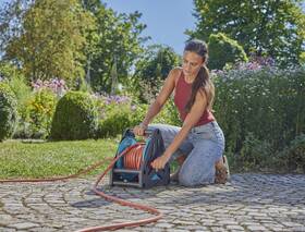 Naviják na hadice Gardena Basic (20 m) 
