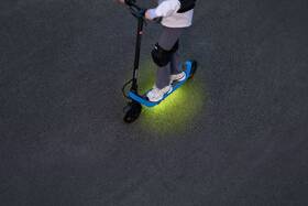 Elektrická koloběžka Ninebot by Segway eKickScooter C2 Lite modrá barva
