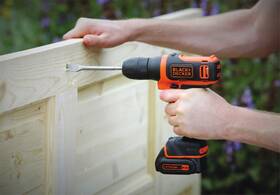 Aku vrtačka Black-Decker BDCD12K-QW 
