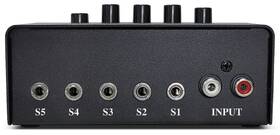 Přepínač Genius Stereo Switching Box černá barva
