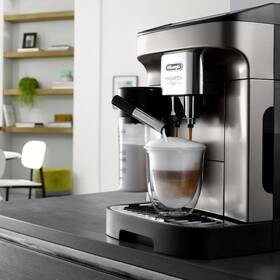 Espresso De'Longhi ECAM 290.81 TB černá barva
