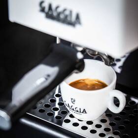 Espresso Gaggia E24 bílá barva
