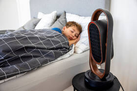 Teplovzdušný ventilátor Lauben Smart Fan&Heater 2in1 1800BB černá barva
