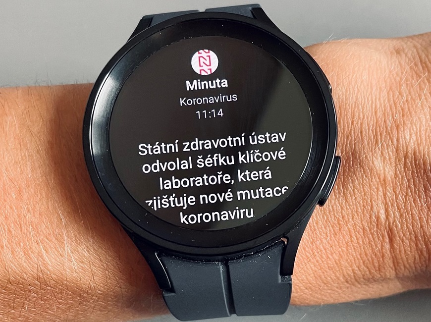 Samsung Galaxy Watch5 a Samsung Galaxy Watch5 Pro