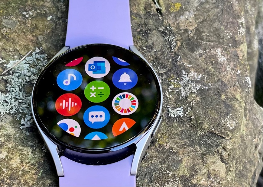 Samsung Galaxy Watch5 a Samsung Galaxy Watch5 Pro