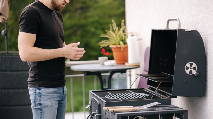 Jak vyčistit gril; rozpálení grilu