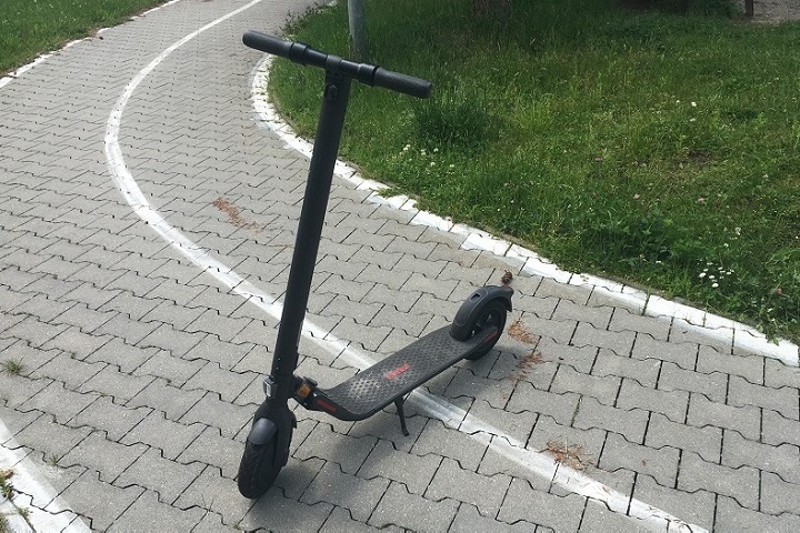 Recenze elektrické koloběžky Ninebot by Segway: Jeďte, kam vás kola dovezou