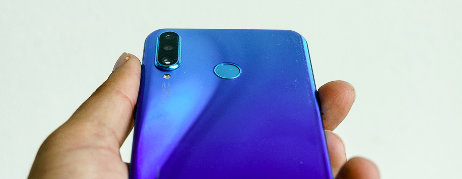 Mobilni_telefon_Huawei_P30_Lite_recenze_6