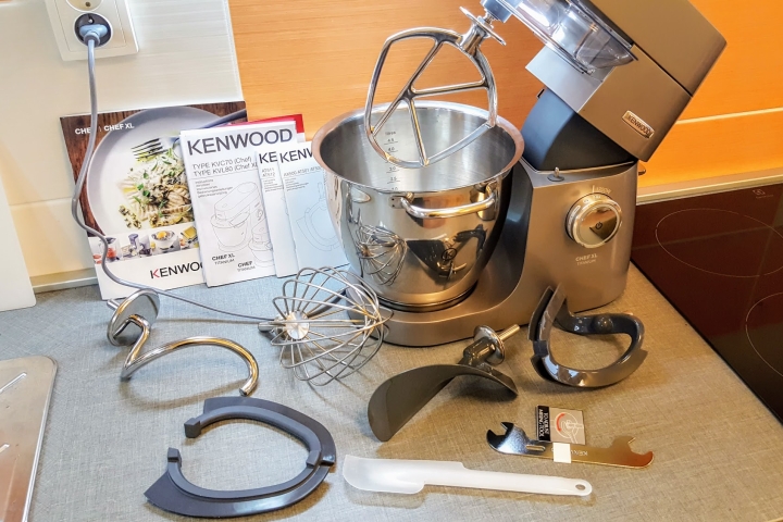 Kenwood Chef XL Titanium: Nadvláda robotů v kuchyni